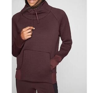 Athleta Medium Jacqard Quilted Elevation Pullover Sweatshirt